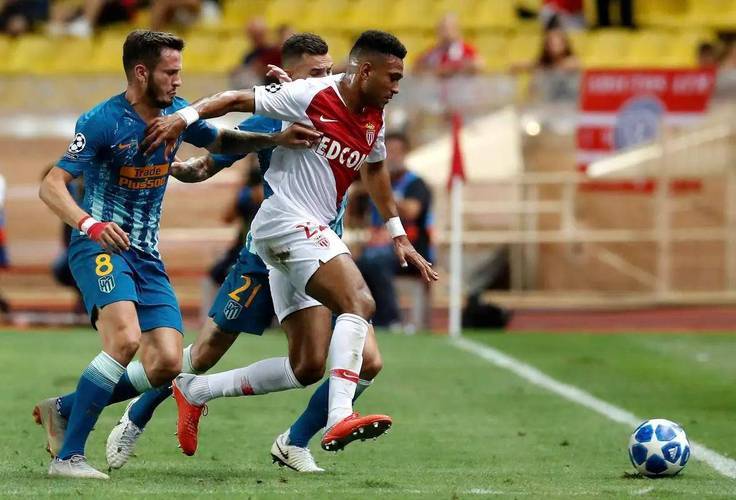 关于皇家社会击败皇家马德里，上演西甲强强对话的信息