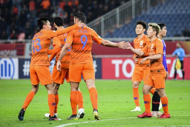 大连一方挑战山东鲁能,期待一场胜利 大连一方挑战山东鲁能,期待一场胜利