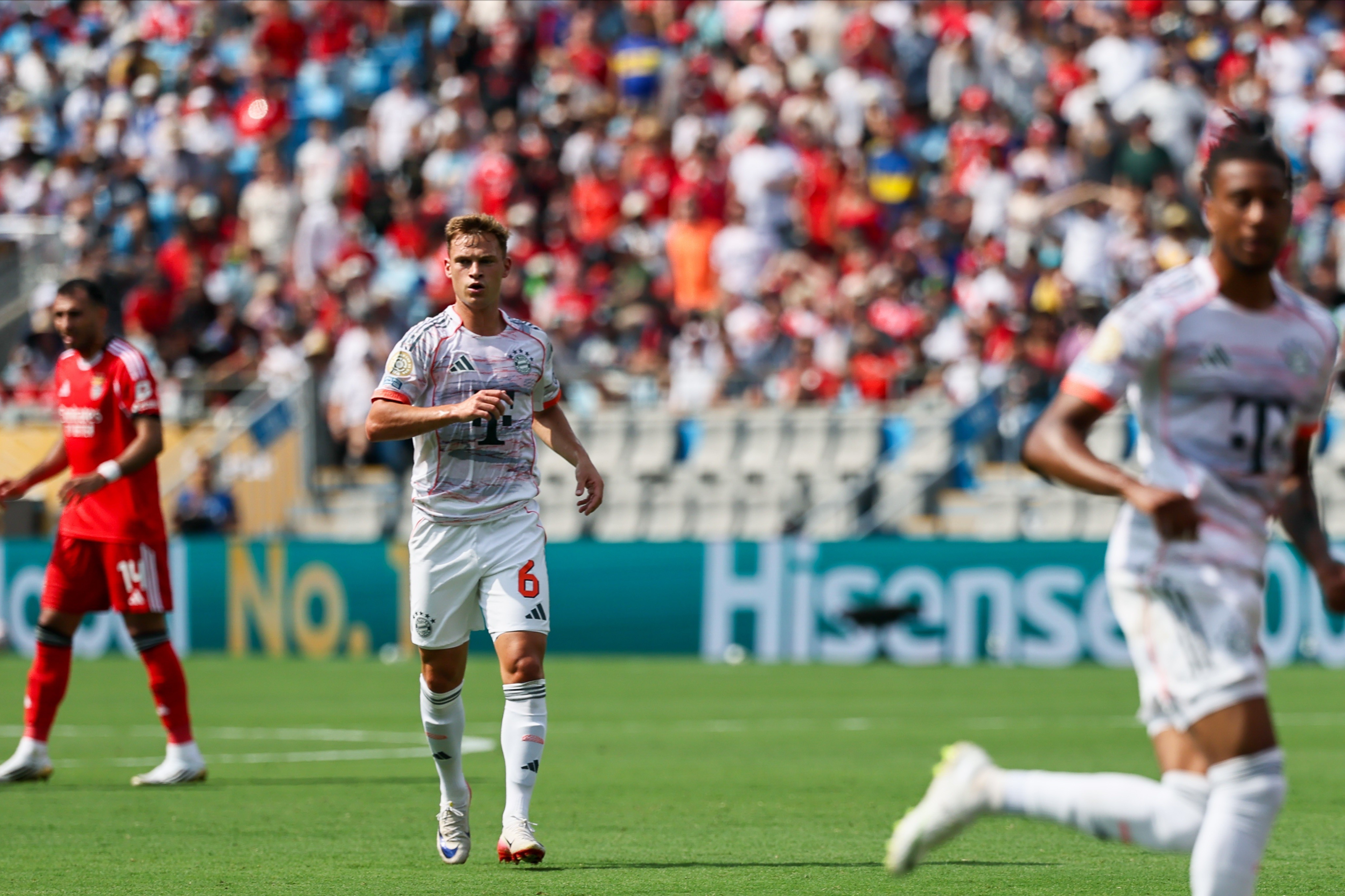 拜仁慕尼黑主力门将因伤缺阵,队友备战受困的简单介绍 拜仁慕尼黑主力门将因伤缺阵,队友备战受困的简单介绍