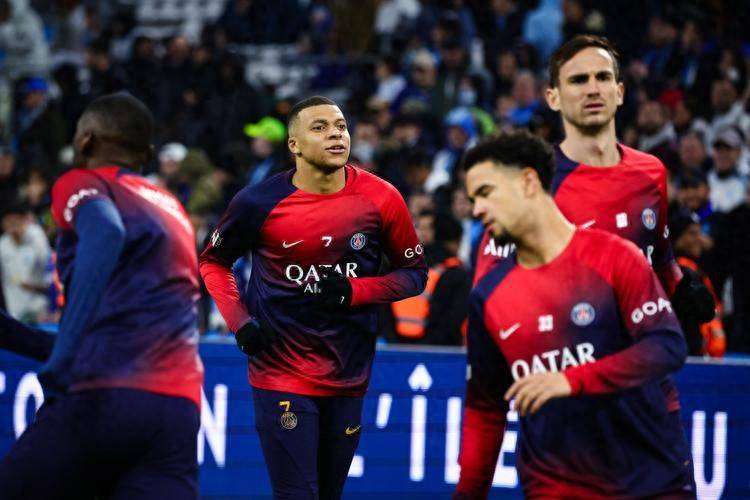 杏彩体育官网-摩纳哥客场胜巴黎，创造惊喜战绩