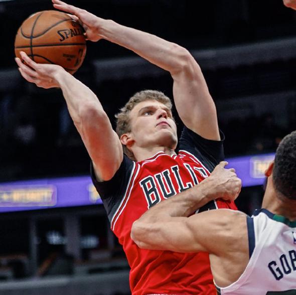 杏彩体育入口-爵士大胜国王，继续向前迈进