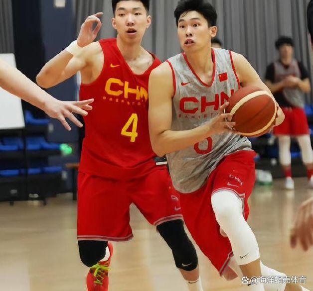 杏彩体育网站-新秀球员崭露头角，成为球队新的核心