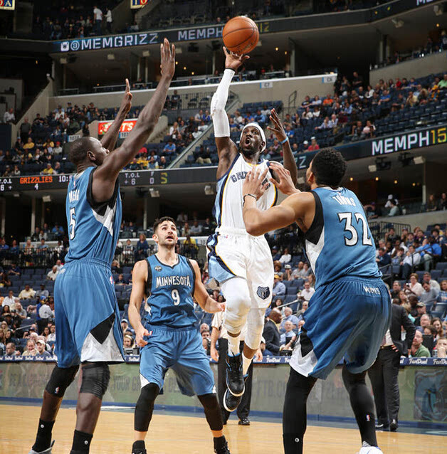 杏彩体育登录-关于骑士不敌森林狼，拉文替补表现平淡的信息