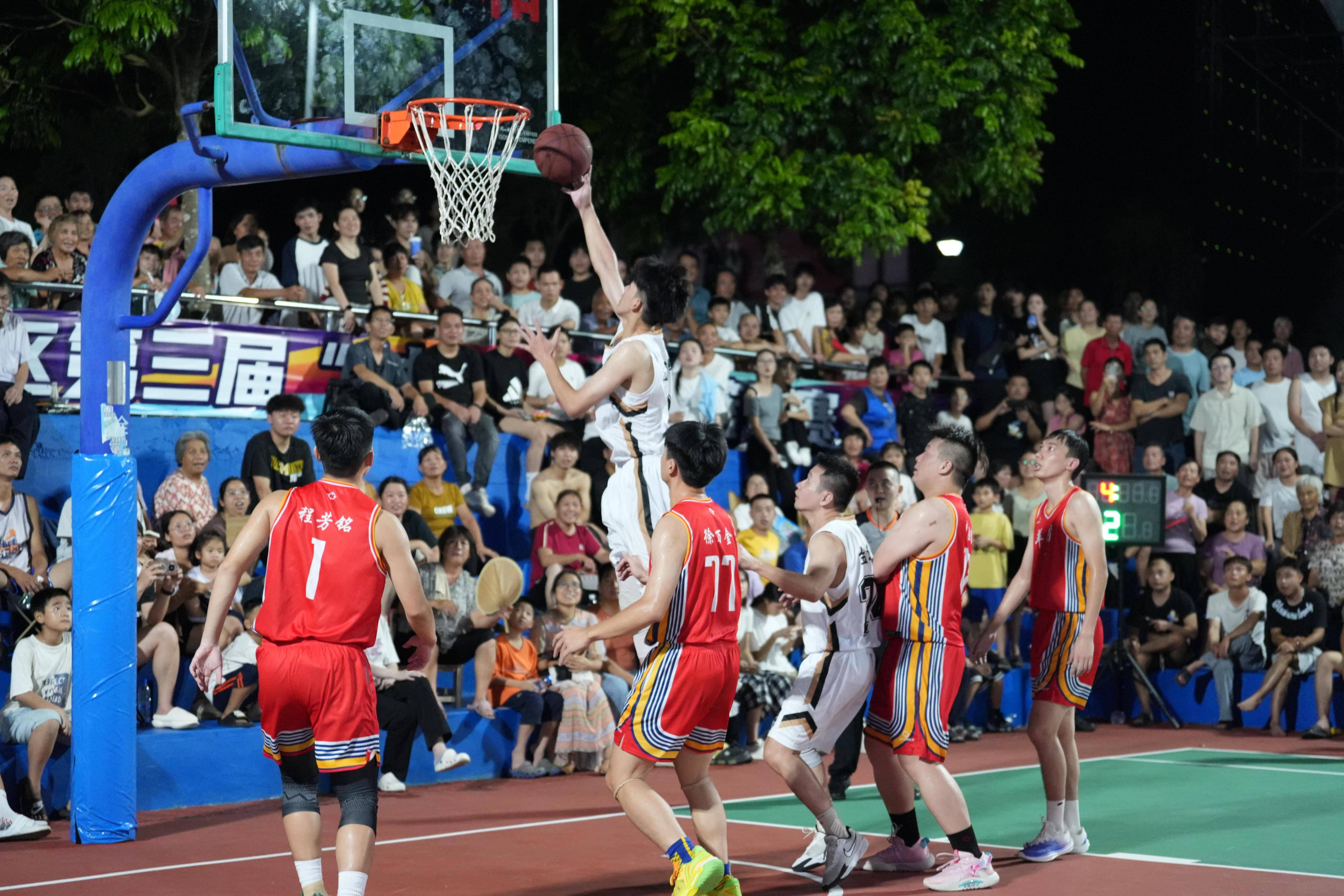 杏彩体育网页版-激动人心的篮球盛宴，球迷热情高涨的简单介绍